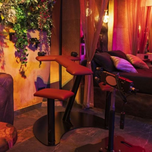 fuck machine et pilori de la love room nimes la romaine